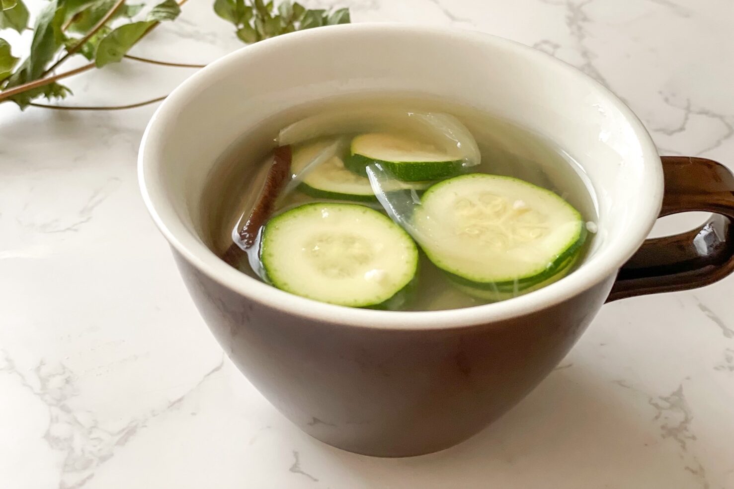 ズッキーニの発酵エスニック風スープ【谷口あゆこ】