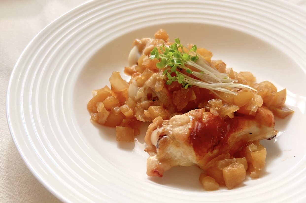 とろ甘りんごと味噌のやみつき手羽元【内藤えみ】