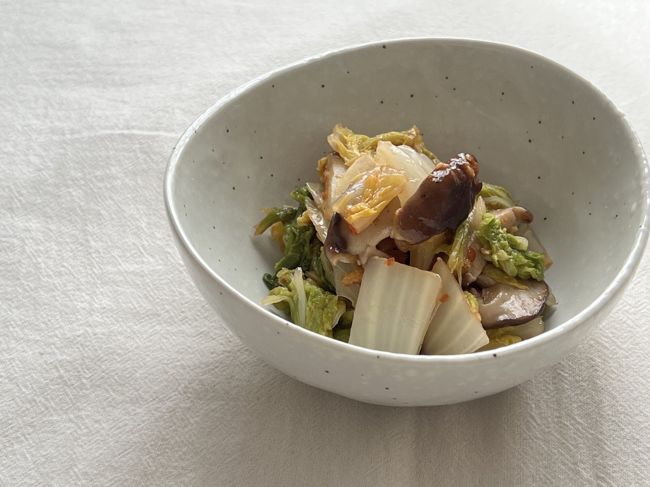 白菜としいたけのピリ辛発酵キムチ【内藤えみ】