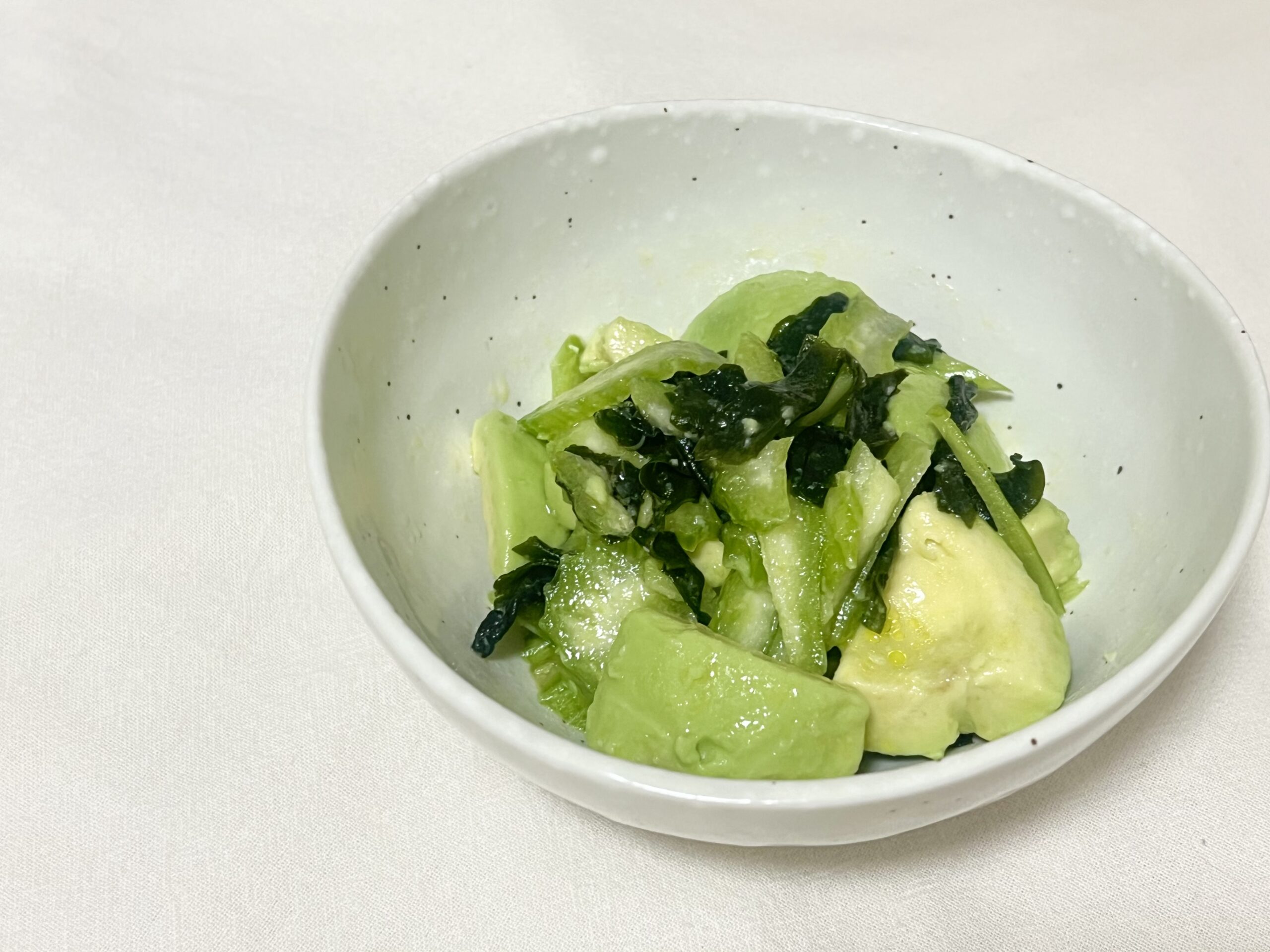 セロリとアボカドのビューティーマリネ【内藤えみ】