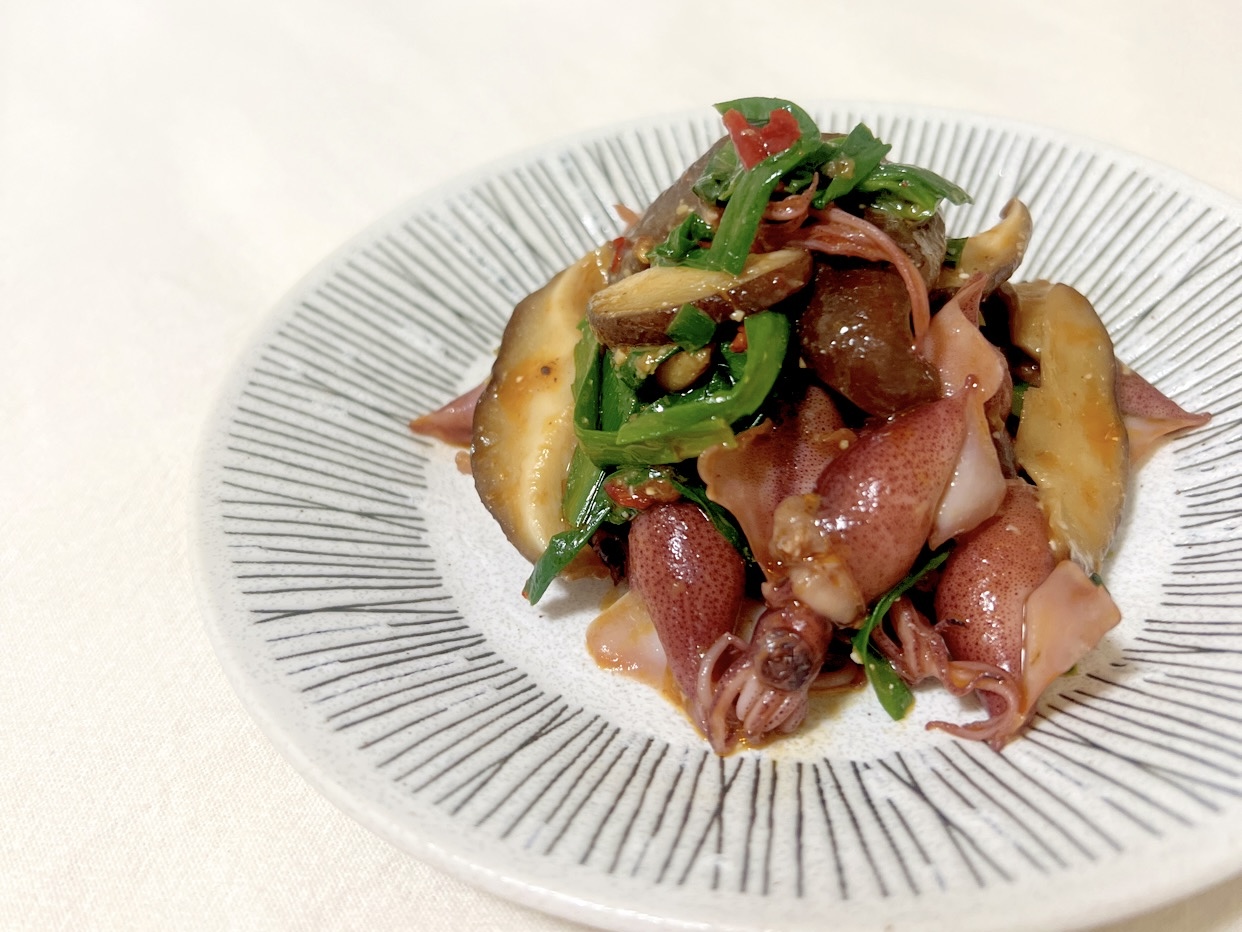 ニラとホタルイカのピリ辛あえ【内藤えみ】